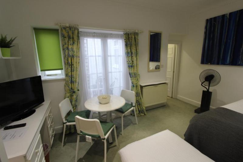 Stay In Serviced Apartments Queensway Londres Exterior foto